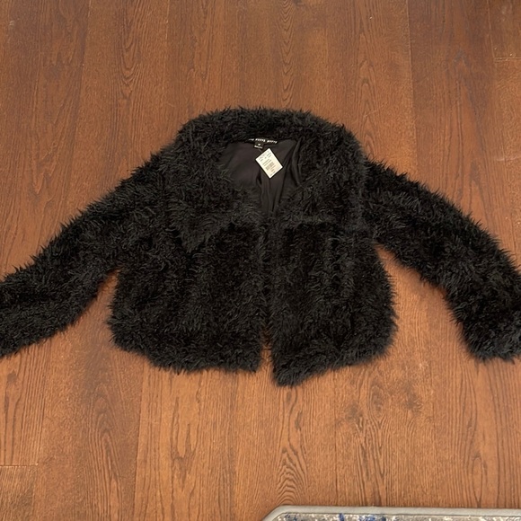 Nwt Hyfve Hyfve Black Shaggy Jacket Junior Medium - Picture 1 of 3